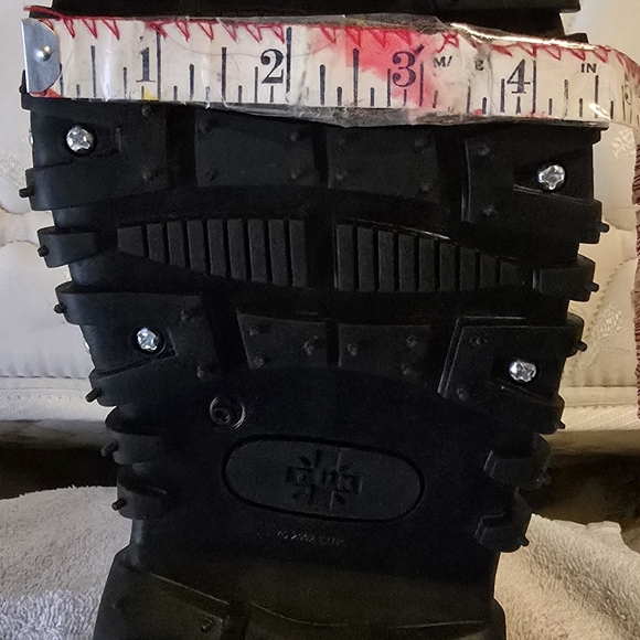 BRAND NEW! NEVER WORN! T.U.K Black 8 Eye Port Boots Size 8 Women - Picture 7 of 7